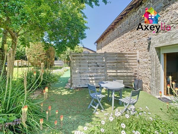 Saint-Martin-d'Estréaux (42620) A VENDRE- PROCHE SECTEURS TOURISTIQUES- PROPRIÉTÉ AVEC GITES SUR 1HA600 ENVIRON DE TERRAIN