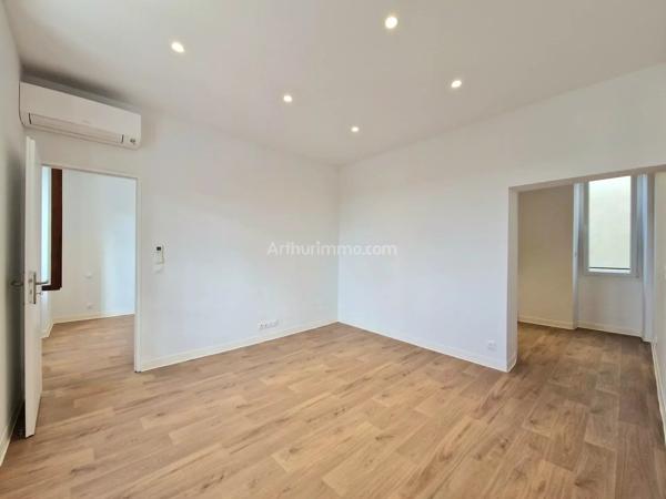 Location                                                      Appartement
                        
                     2 pièces                      43 m2                     à Le Luc