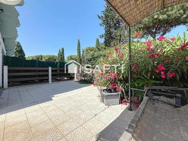 T2 cabine avec grande terrasse et stationnement – Au calme