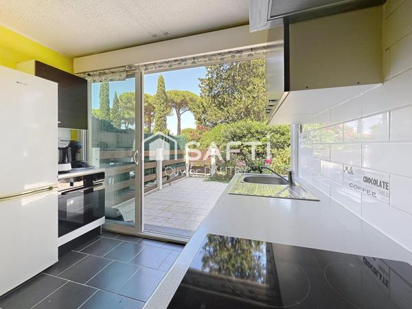 T2 cabine avec grande terrasse et stationnement – Au calme