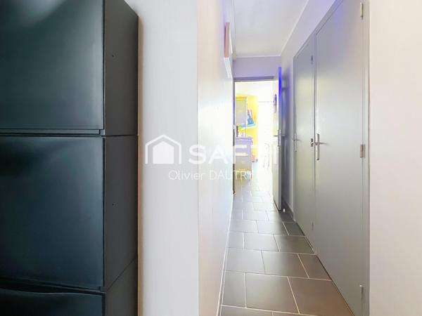 T2 cabine avec grande terrasse et stationnement – Au calme