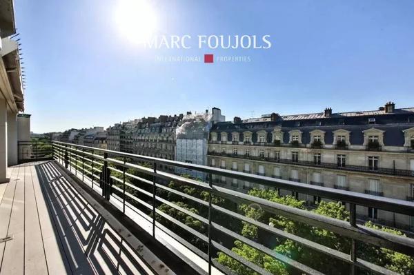 Paris VIII Montaigne – appartement 118 m² avec sa terrasse de 20 m²