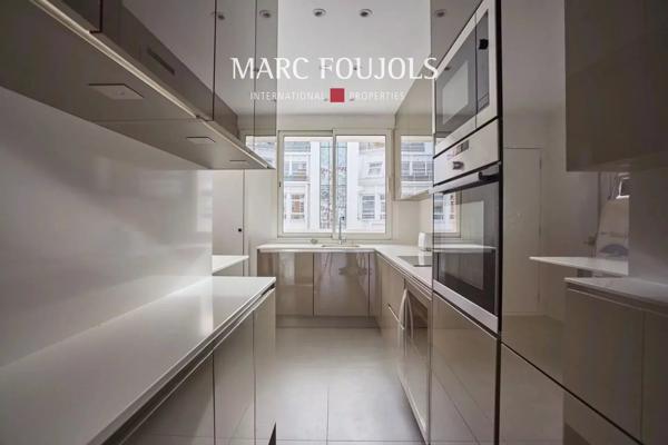 Paris VIII Montaigne – appartement 118 m² avec sa terrasse de 20 m²