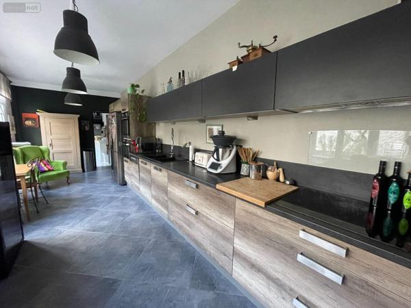 Maison à vendre à Saint-Quentin dans l'Aisne (02100), ref : 10064/165   
CENTRE VILLE