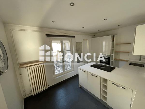 Location Appartement 2 pièces 83.81 m² - 13 PLACE DE LA CARRIERE Nancy 54000