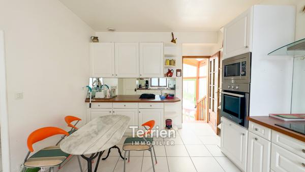Maison familiale de 168 m² avec 4 chambres, véranda et ascenseur au cœur de Savennières Savennières (49170)