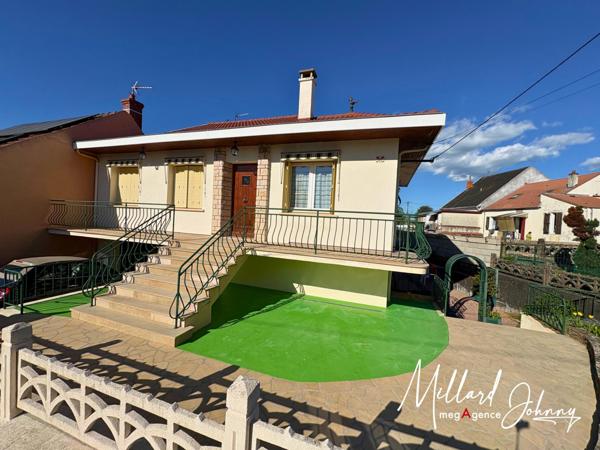 Maison à MONTCEAU-LES-MINES, 71300 - 6 pièces 203m²