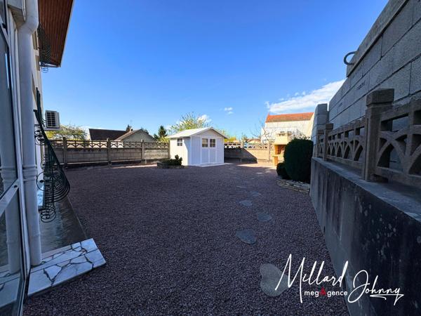 Maison à MONTCEAU-LES-MINES, 71300 - 6 pièces 203m²