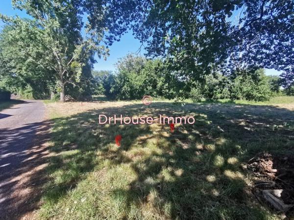 Terrain à vendre de 1 361 m²