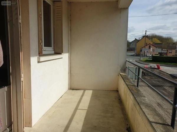Location - Appartement Bessé-sur-Braye 72310 3 pièces 54 m 2