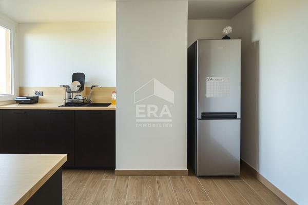 Bel appartement T4 rénové avec vue exceptionnelle sur l'étang