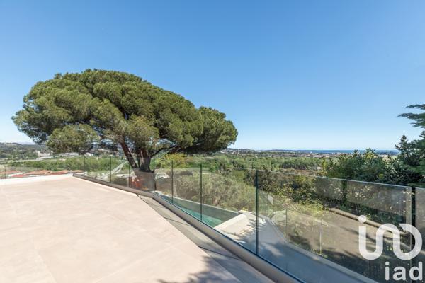 Maison à vendre 8 pièces 200 m² Mandelieu-la-Napoule