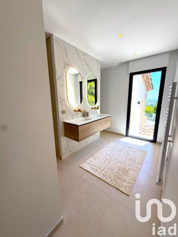 Maison à vendre 8 pièces 200 m² Mandelieu-la-Napoule