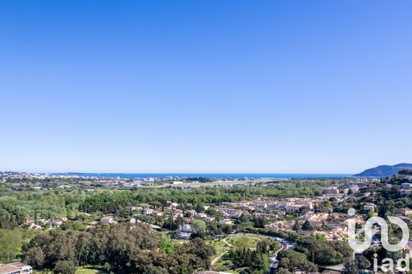 Maison à vendre 8 pièces 200 m² Mandelieu-la-Napoule