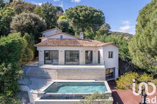 Maison à vendre 8 pièces 200 m² Mandelieu-la-Napoule