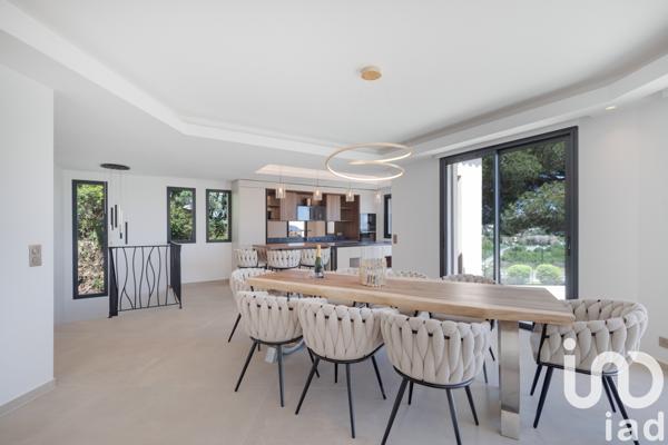 Maison à vendre 8 pièces 200 m² Mandelieu-la-Napoule