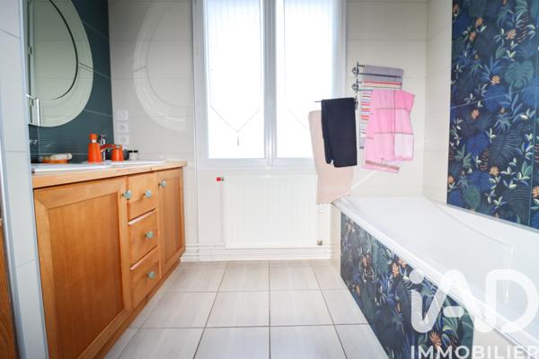 Maison à vendre 11 pièces 273 m² Ussel