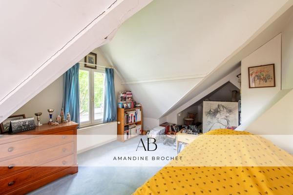 Maison
         6 pièces
        - 195 m² Exclusivité 950 000 € *