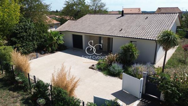 Belle Maison – Prestations de qualité avec 3 chambres + garage & parc paysager