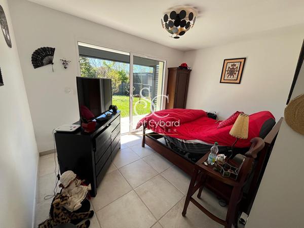 Belle Maison – Prestations de qualité avec 3 chambres + garage & parc paysager
