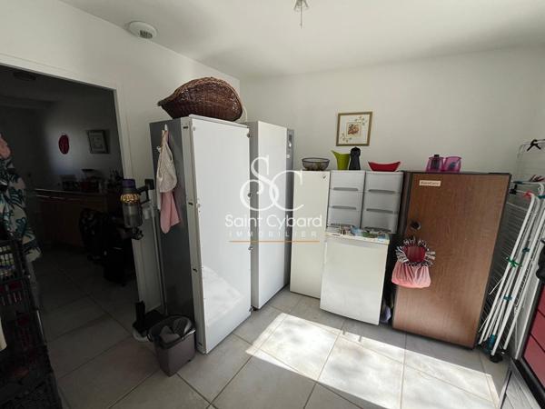Belle Maison – Prestations de qualité avec 3 chambres + garage & parc paysager
