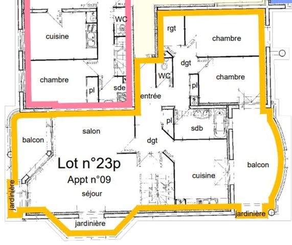 Angers – T5 en duplex avec terrasse et parking