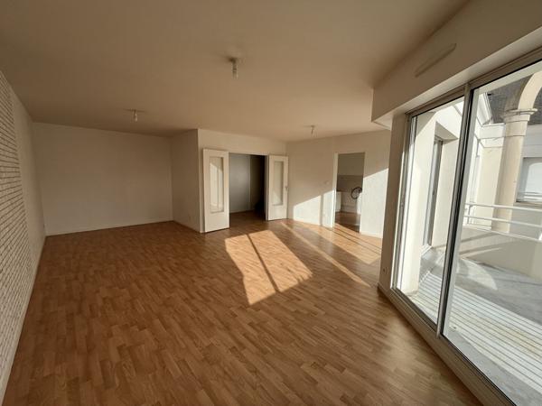 Angers – T4 en duplex avec parking