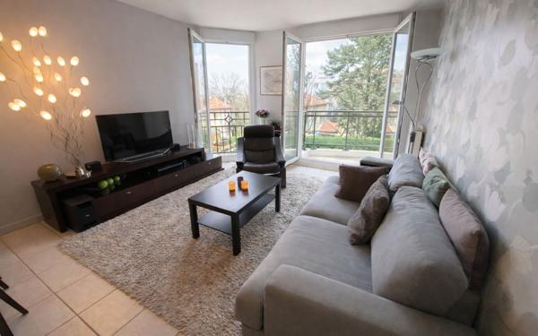 Appartement à vendre    3 pièces • 68,04 m2 Sainte-Foy-lès-Lyon