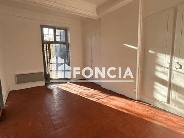 Location Appartement 4 pièces 102.48 m² - 2 PLACE LEDRU ROLLIN Pezenas 34120