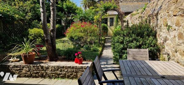 Saint Malo - Coeur de Saint Servan - Maison rénovée - Suite parentale et 3 chambres - Jardin clos