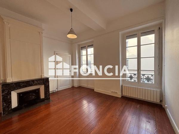Location Studio 43.4 m² - 33 RUE DE CONDE Lyon 69002