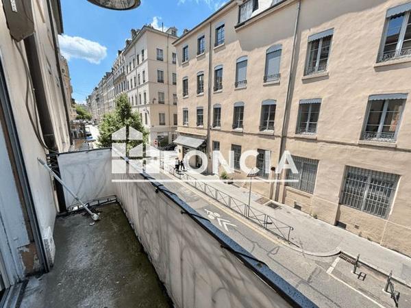 Location Studio 43.4 m² - 33 RUE DE CONDE Lyon 69002