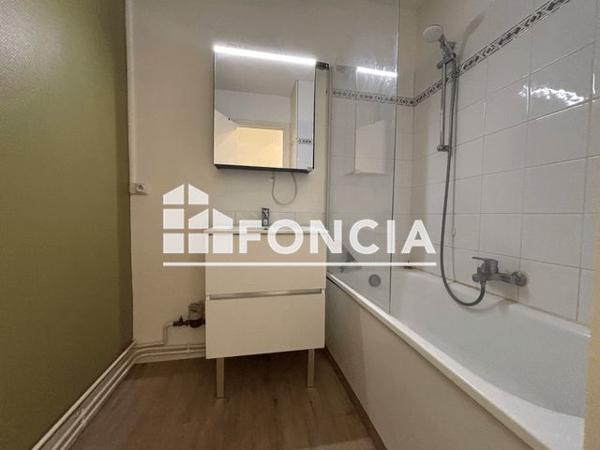 Location Studio 43.4 m² - 33 RUE DE CONDE Lyon 69002