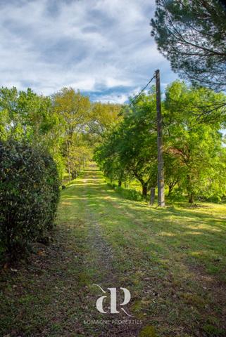 Mauvezin (32120) Maison de campagne rénovée à proximité des commodités