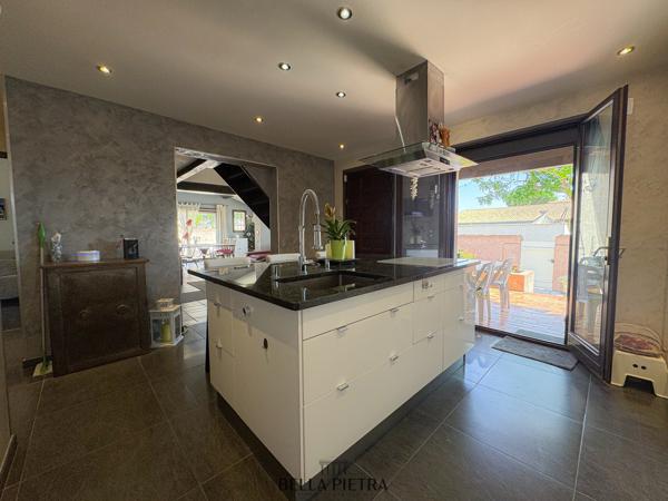 Pérols (34470) Maison familiale avec piscine à Pérols - Quartier calme et recherché