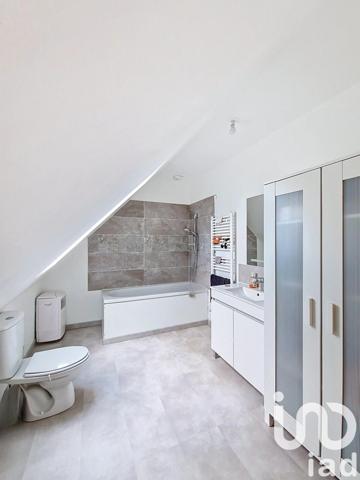 Maison 5 pièces de 128 m² à Vandrimare (27380)