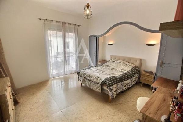 PERPIGNAN SUD VILLA DE 100 M² DE TYPE 4 PIECES ET 179 M² DE TERRAIN