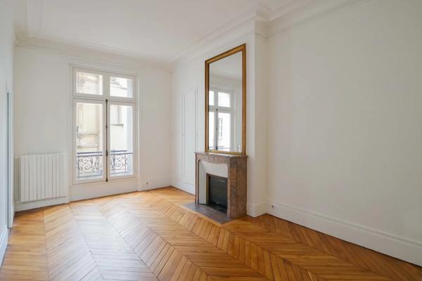 Appartement Paris 16 e - TROCADÉRO