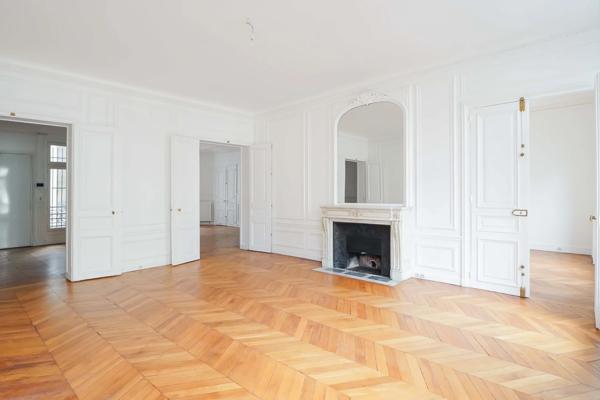 Appartement Paris 16 e - TROCADÉRO
