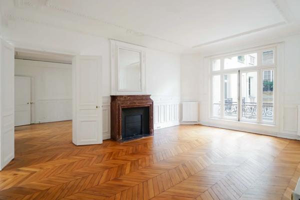 Appartement Paris 16 e - TROCADÉRO