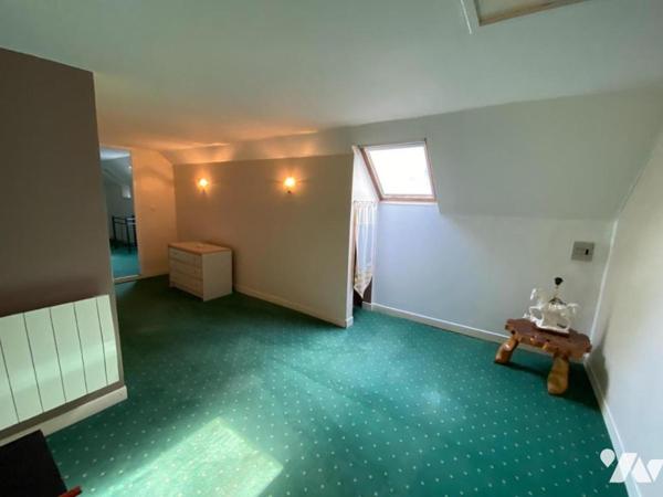 À Vendre à Rohan Maison située à pied des commodités et services