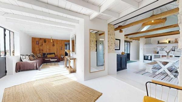 Maison ancienne - Sarlat-la-caneda Vue, piscine et sérénité, maison avec 3 chambres, proche de Sarlat et de ses commerces pour résidence principale ou investissement locatif.