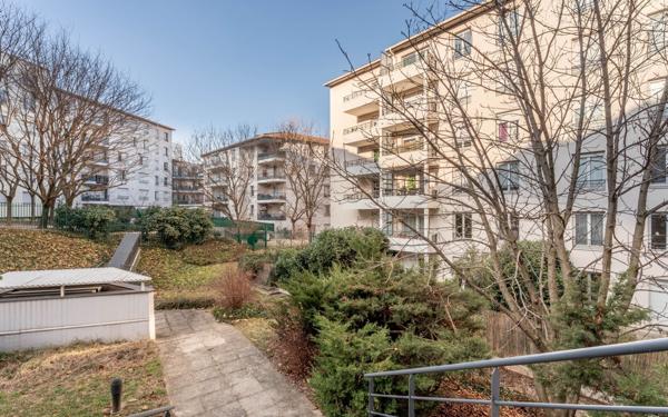 Appartement à vendre    3 pièces • 71 m2 Lyon 9
