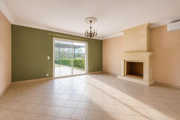 33450 MONTUSSAN - Maison de plain-pied sur parcelle arborée de plus de 1600 m²