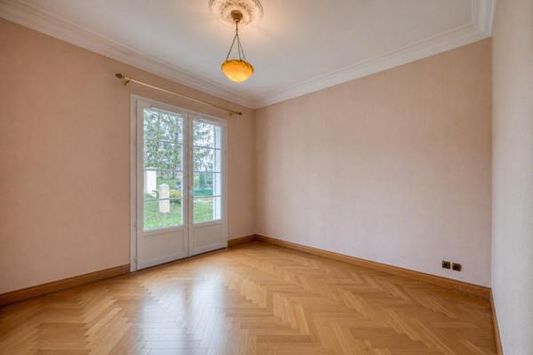 33450 MONTUSSAN - Maison de plain-pied sur parcelle arborée de plus de 1600 m²