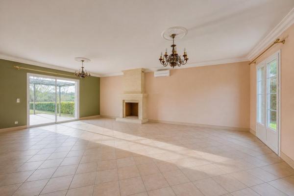 33450 MONTUSSAN - Maison de plain-pied sur parcelle arborée de plus de 1600 m²