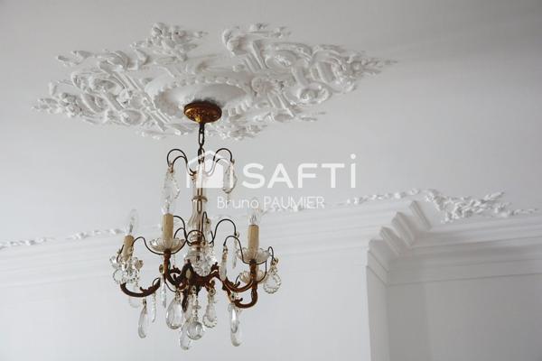 Entre Batignolles et Epinettes,  appartement 3 pièces (dont 2 chambres) au 4ème avec ascenseur, au calme, lumineux