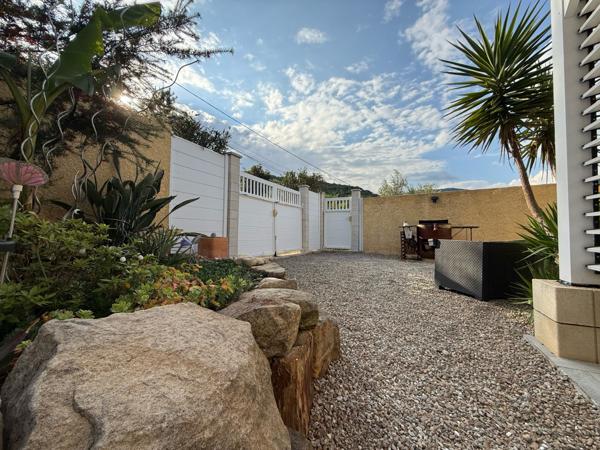 Usclas-du-Bosc (34700) Magnifique Villa Familiale de 162 m² / 5 Chambres / 744m² de Jardin / Garage de 47m²