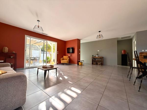 Usclas-du-Bosc (34700) Magnifique Villa Familiale de 162 m² / 5 Chambres / 744m² de Jardin / Garage de 47m²