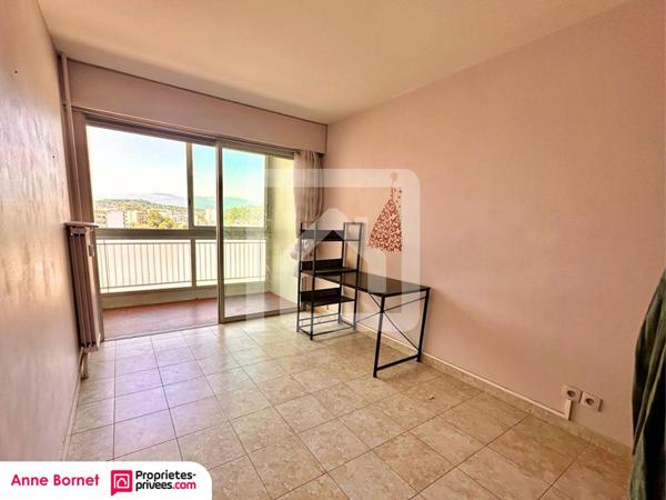 Appartement 4 pièces 89 m2 avec 3 loggias, parking au sous-sol